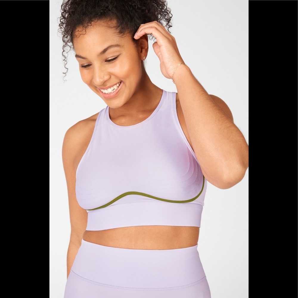 Fabletics Blare Medium Impact Sports Bra II in Frosted Lilac Basil M